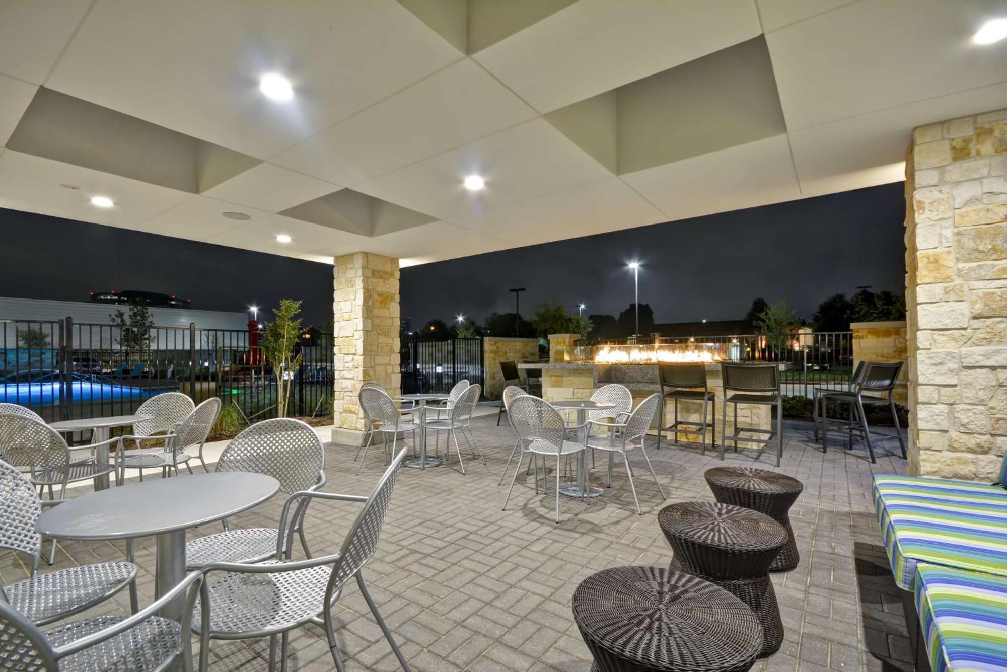 Home2 Suites By Hilton Dallas Аддисон Экстерьер фото